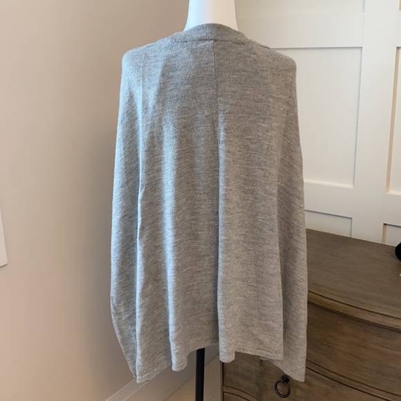 Cable Melbourne Jamie Cape Sweater S/M - Picture 5 of 12